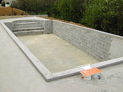 Création piscine béton à Pont-du-Château